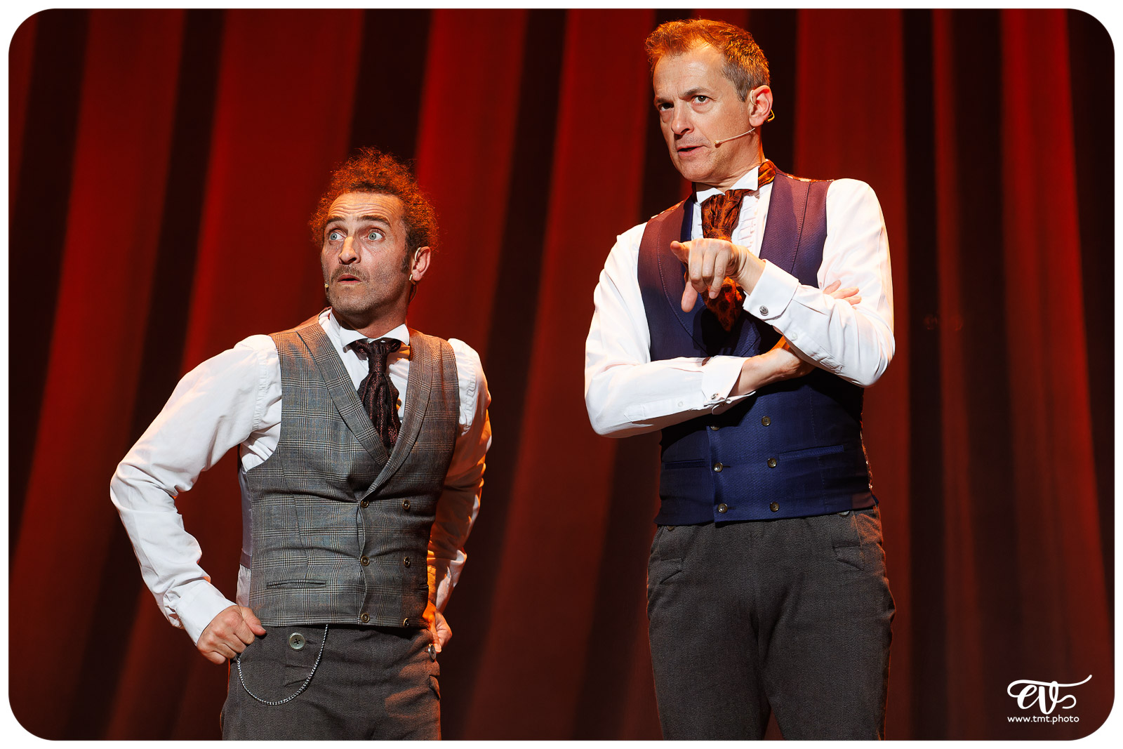 LA CLAQUE (FRED RADIX)